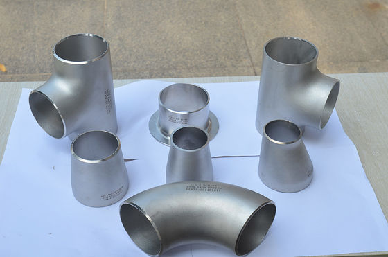 90 ° 45 ° Elbow Tee Con Ecc Reducer Cap Ansi B16.9 Din2615 Jis B2311 Cs Ss